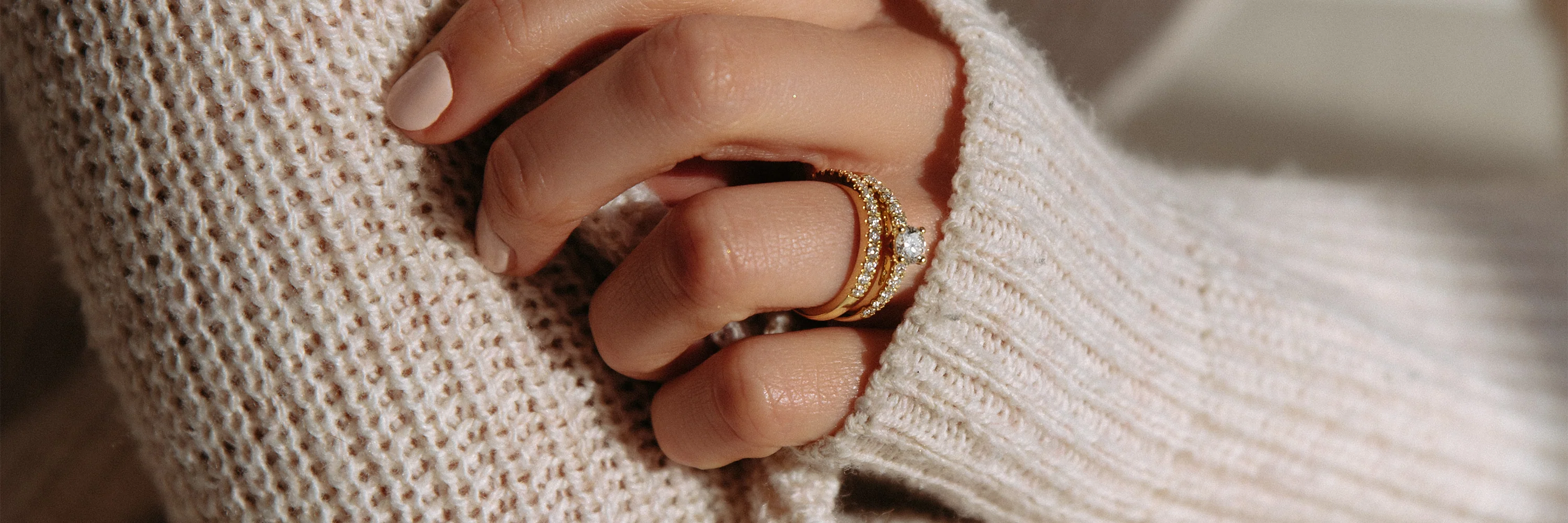 verlovingsringen met zijstenen van Aurore Jewelry