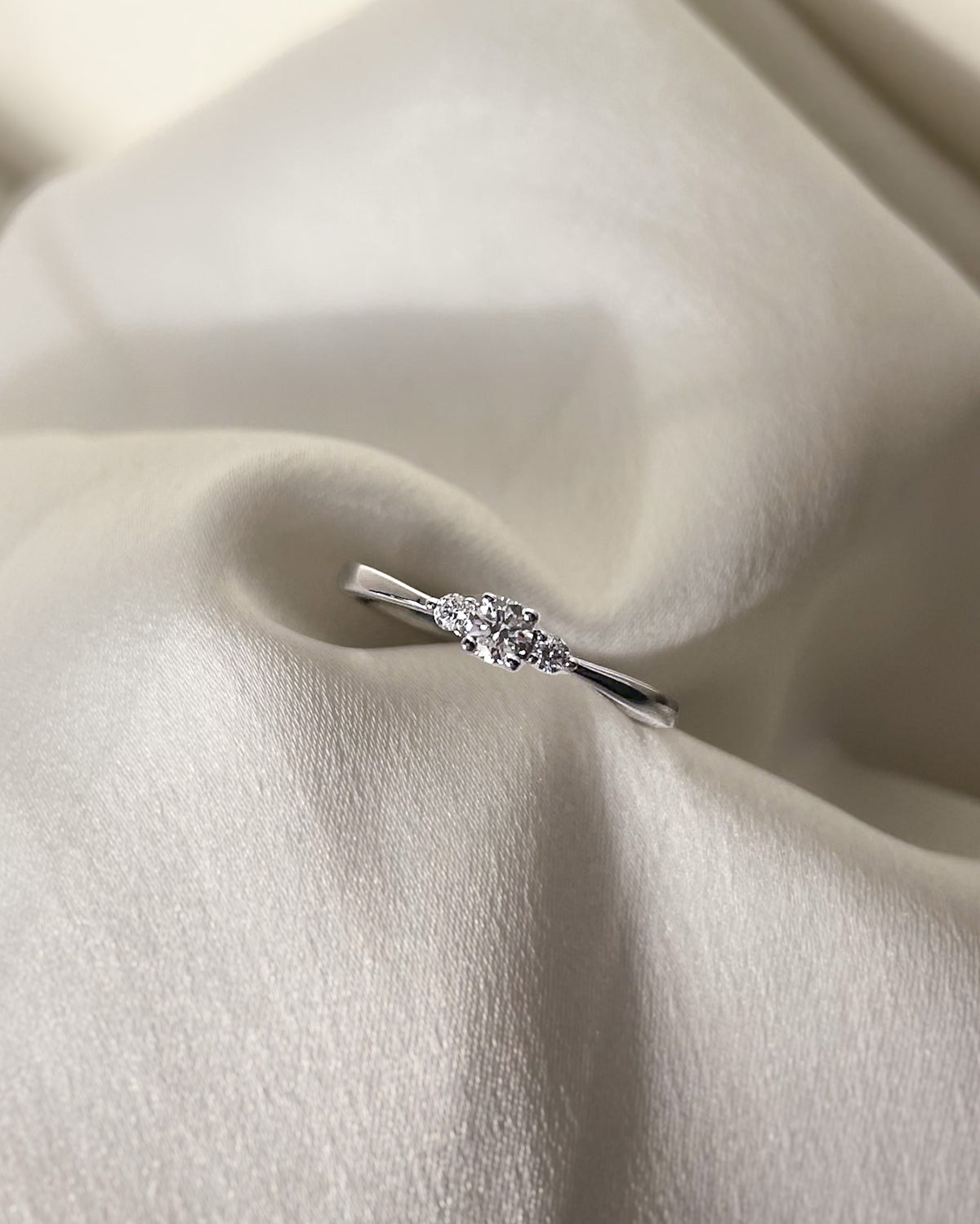 Ring Alix 0,20 crt. witgoud