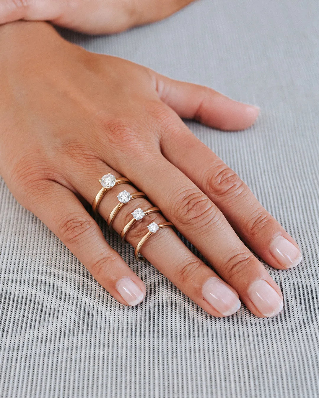 Ring Olivia 0,30 crt. geelgoud