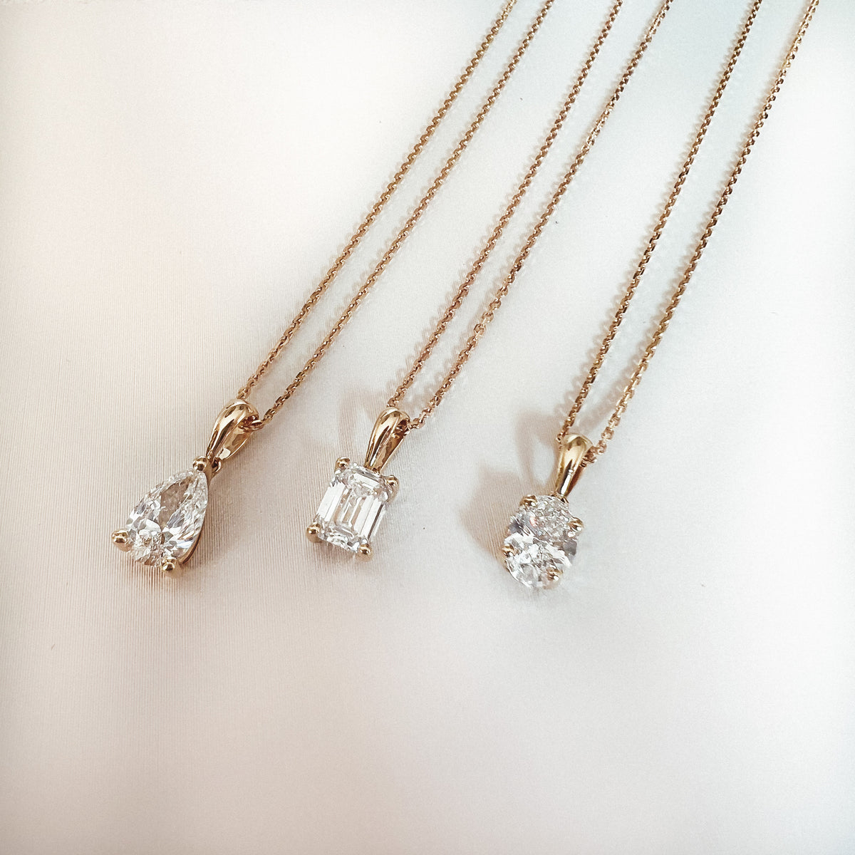 Collier Ava 0,50 crt. witgoud