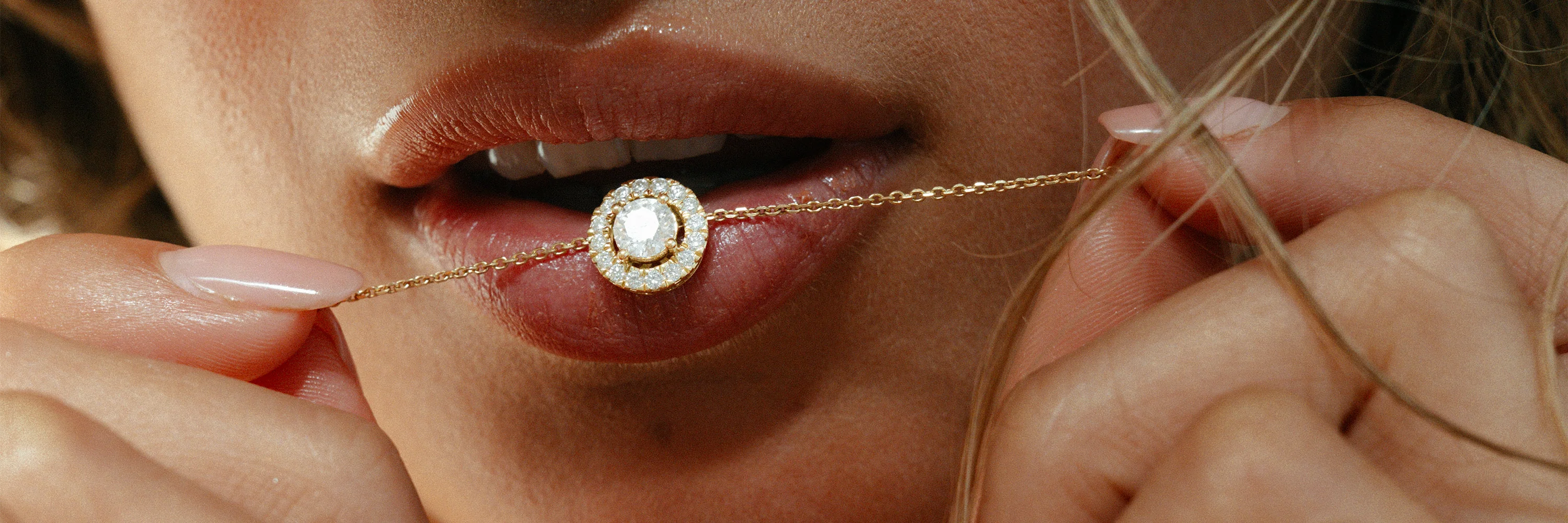 Diamanten colliers met hanger