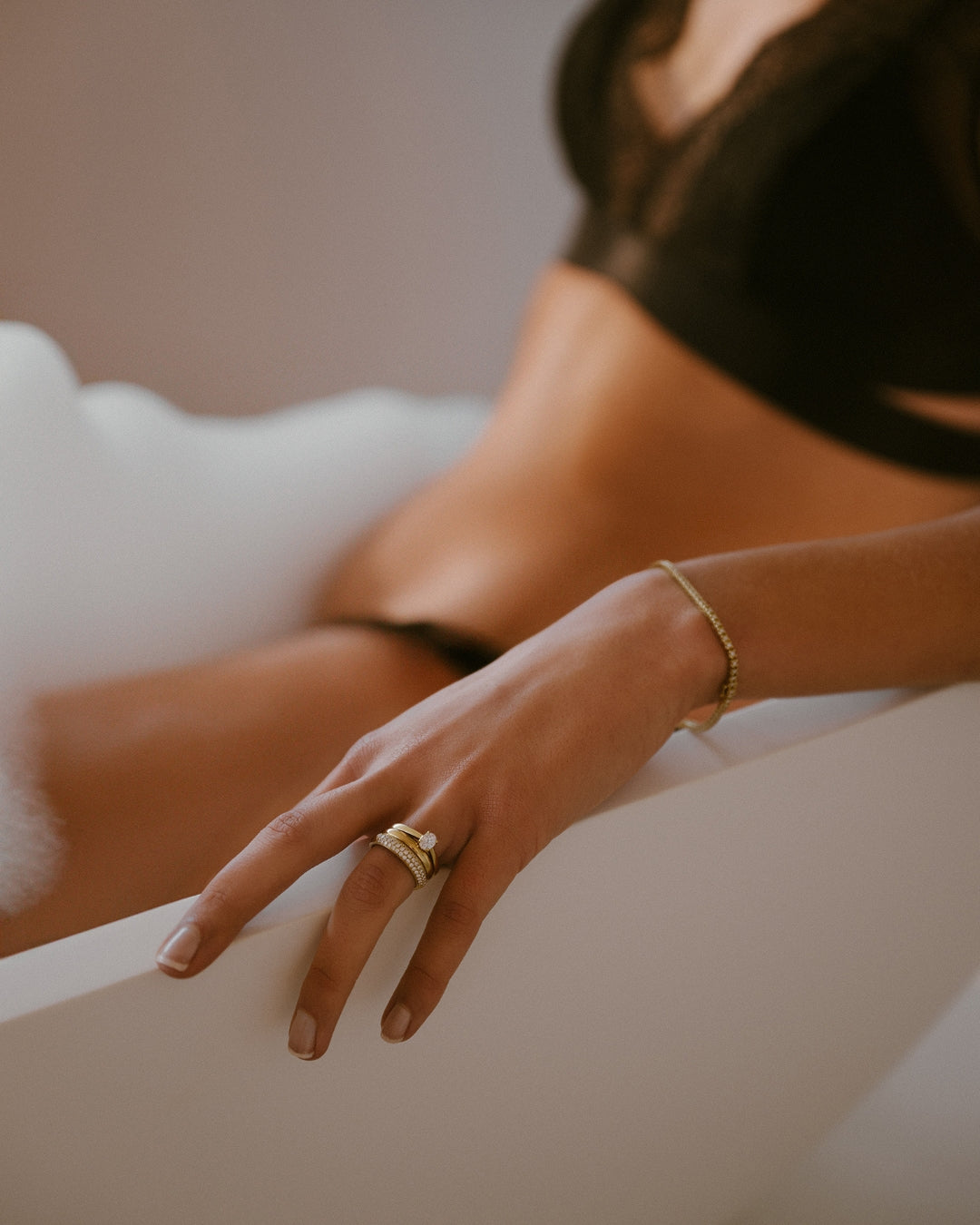 Armband Chloe 1,00 crt. witgoud