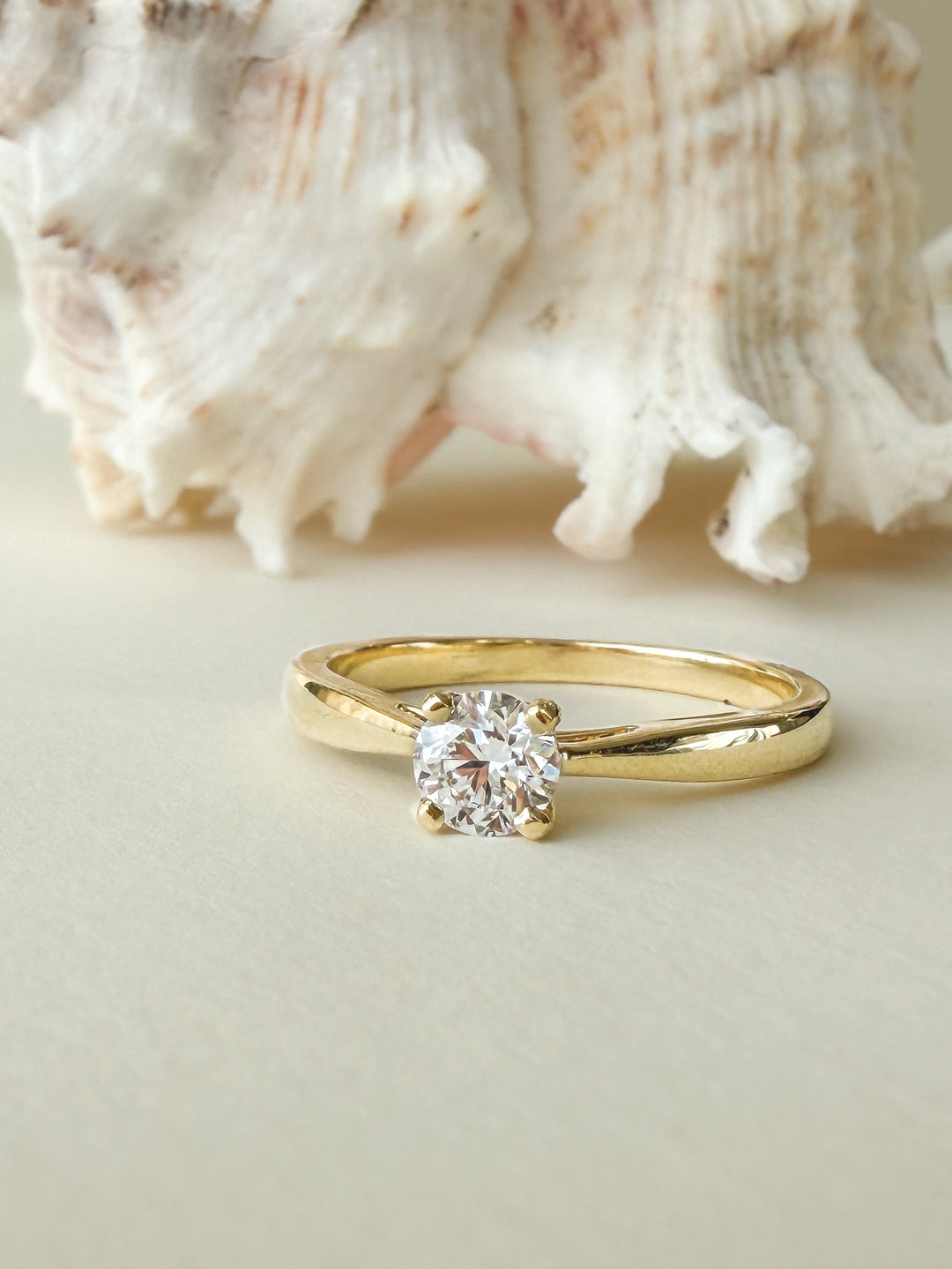 Ring Olivia 0,50 crt. geelgoud
