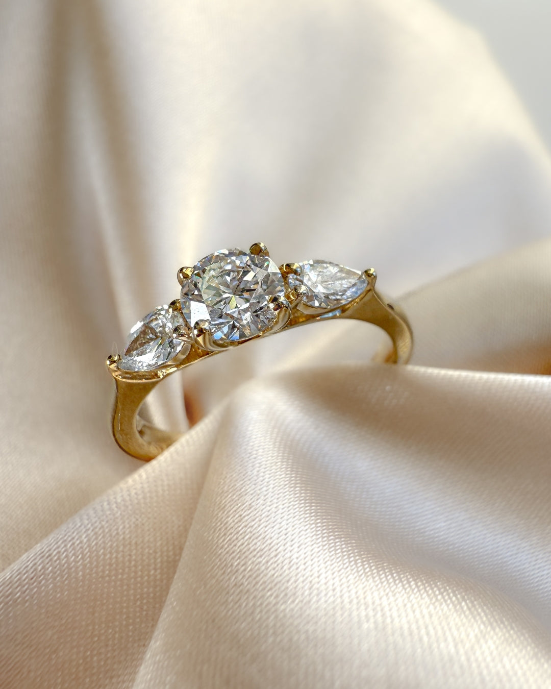 Ring Evie 0,90 crt. geelgoud