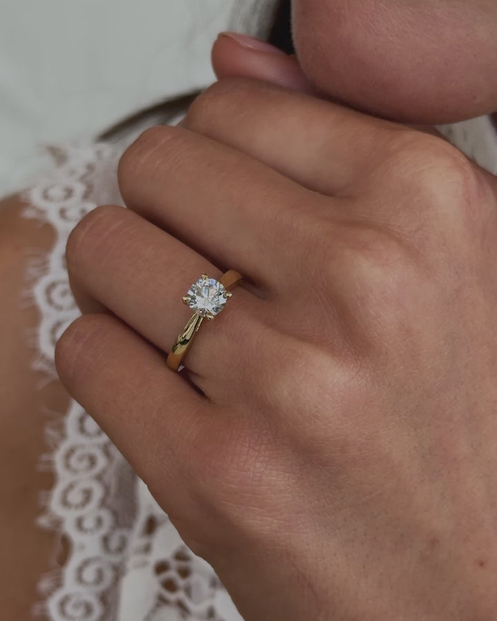 Ring Olivia 1,00 crt. geelgoud